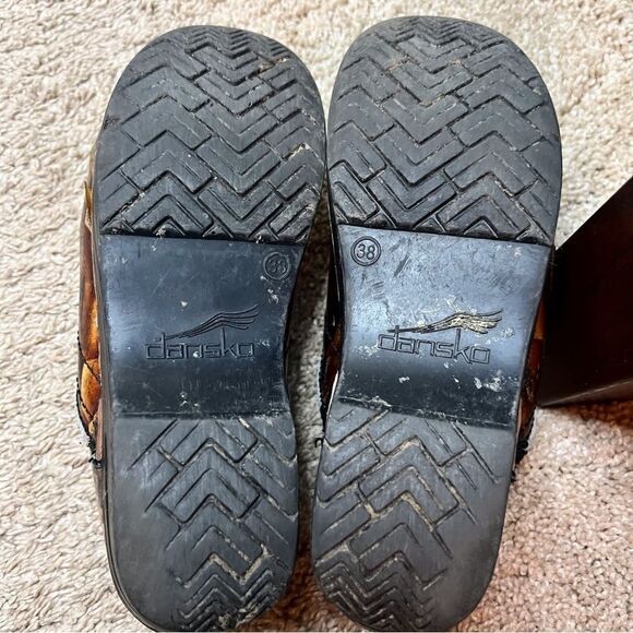 Dansko Professional Shoe, Size 38 or 7.5-8.  Good Used‎ Condition. - Picture 7 of 7